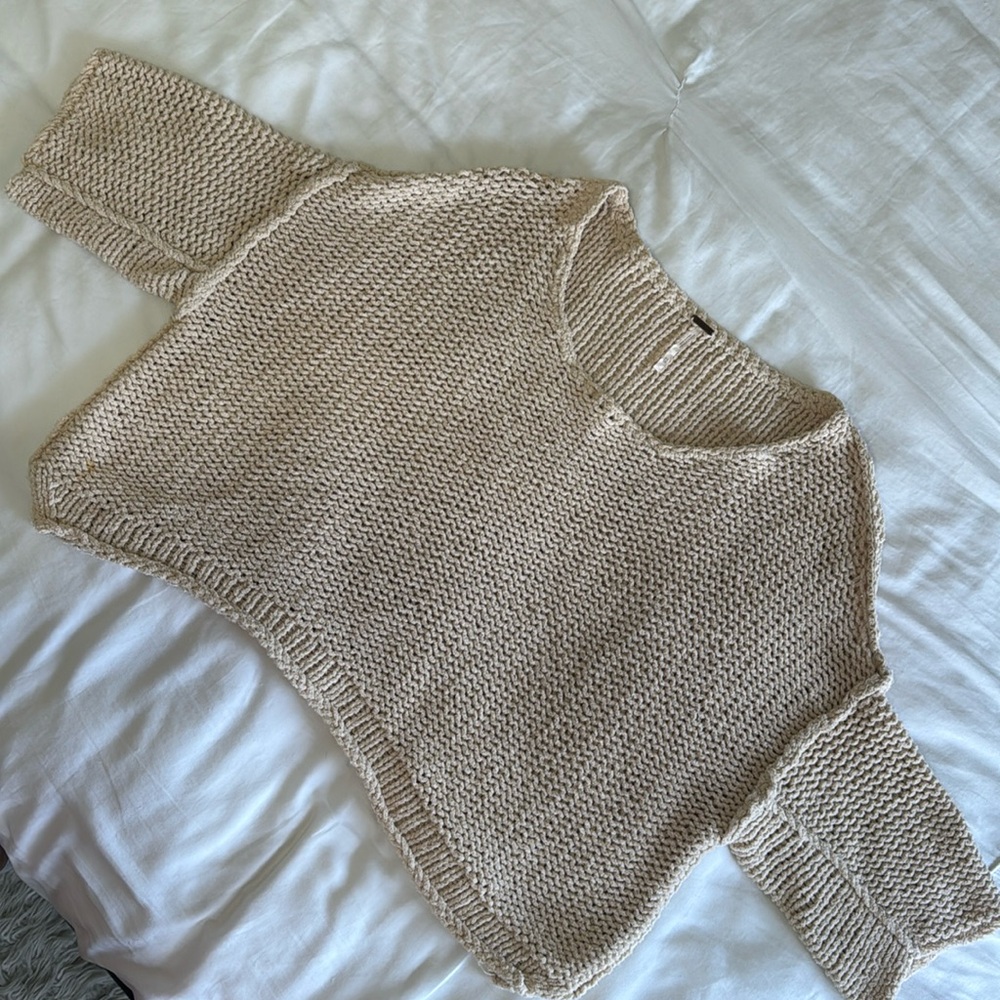 MOVING SALE
 🚨 Free people whistler luxe sweater size XS